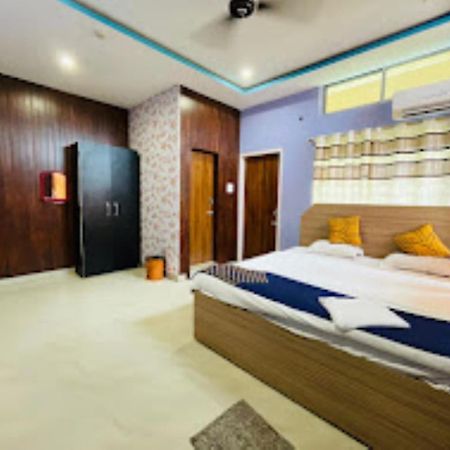 Hotel Royal Palace Bongara Kaharpara Bagian luar foto