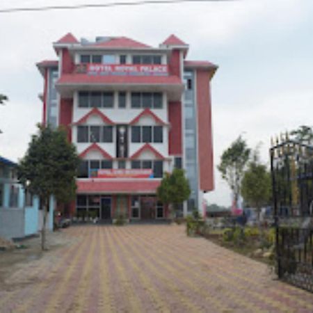 Hotel Royal Palace Bongara Kaharpara Bagian luar foto